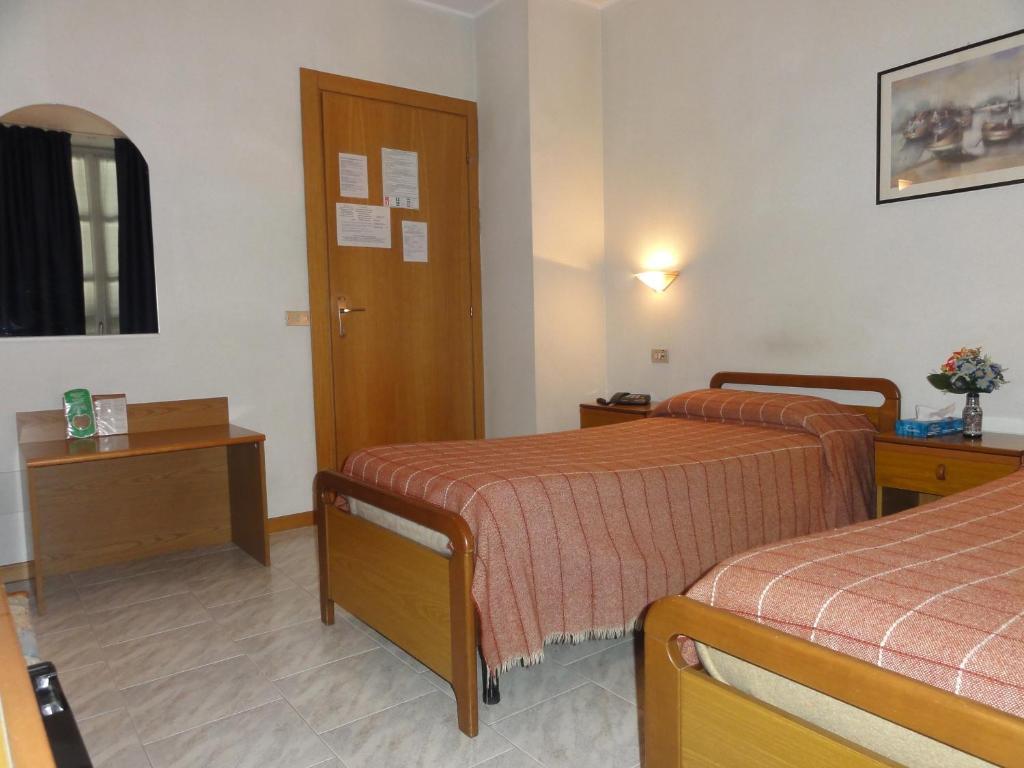 Albergo Ristorante Grigna Mandello del Lario Phòng bức ảnh