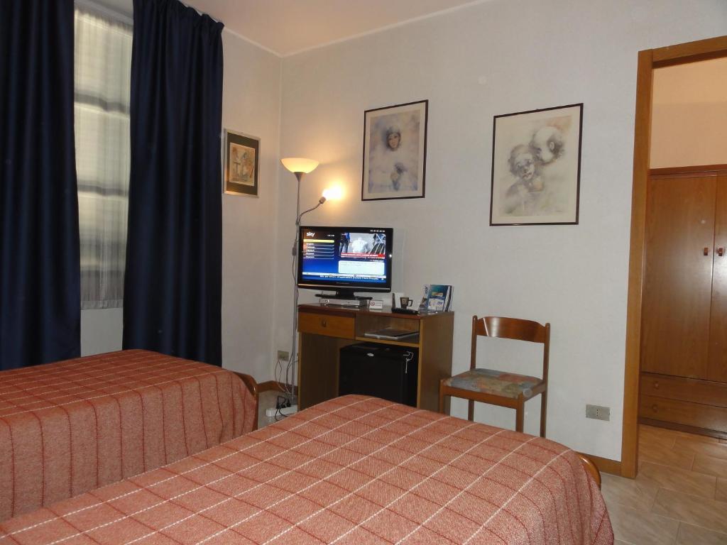 Albergo Ristorante Grigna Mandello del Lario Phòng bức ảnh