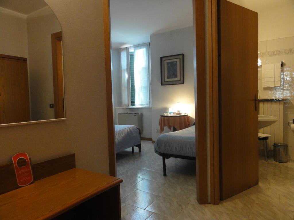 Albergo Ristorante Grigna Mandello del Lario Phòng bức ảnh