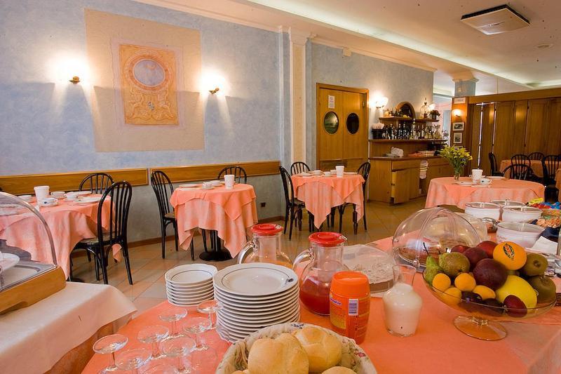 Albergo Ristorante Grigna Mandello del Lario Ngoại thất bức ảnh